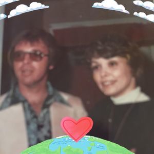 Meet your Posher, Lois